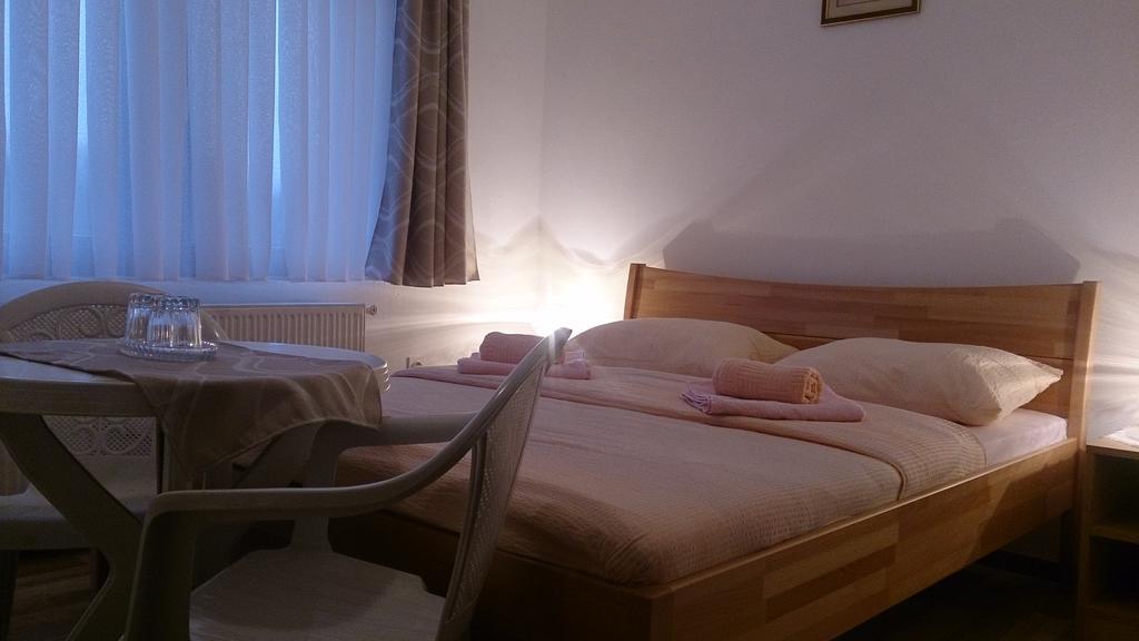 Apartman Marija Brajdic Rakovica Exteriér fotografie